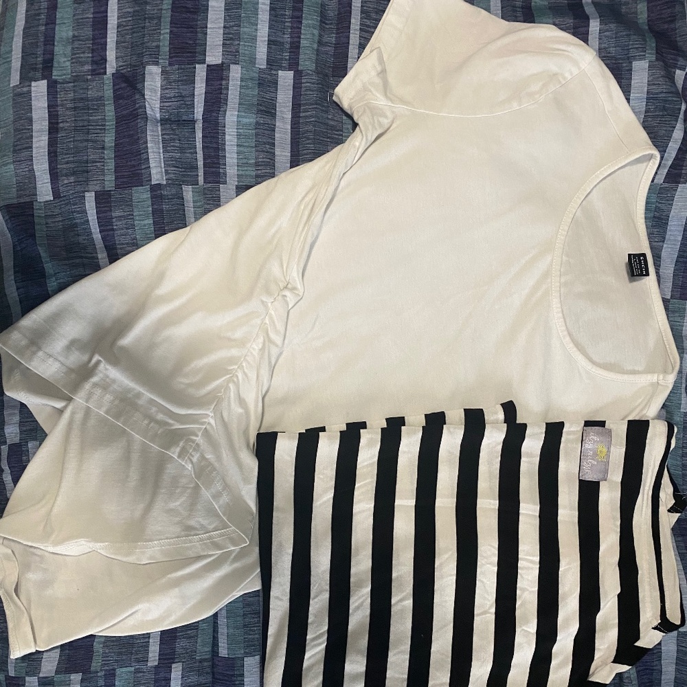 Maternity t shirt and breastfeeding cover up